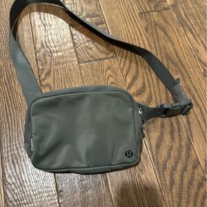 Lululemon belt bag